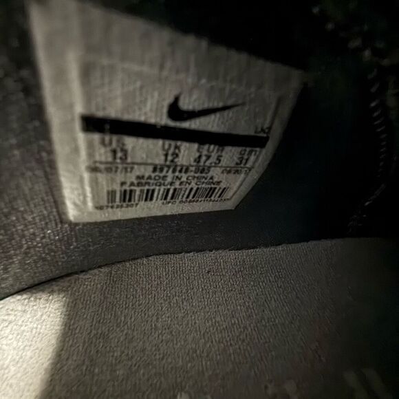 Nike LeBron 15 EP 'City Edition' 897649-005 Men's Size 13 Gray Basketball Shoes - Picture 8 of 9